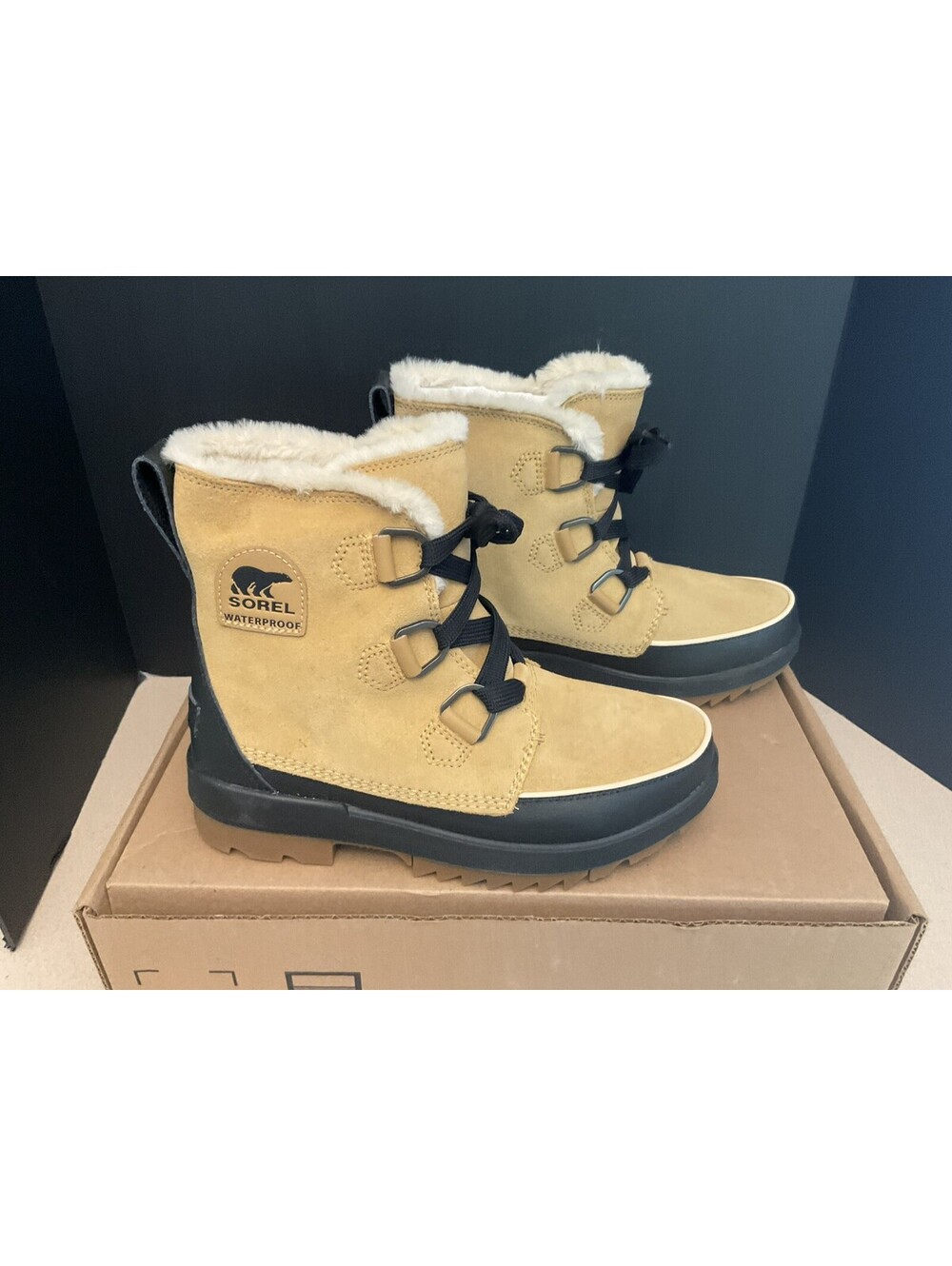 New! Womens Sorel Tivoli IV Curry Waterproof Insulated Winter Boots. Size 9.